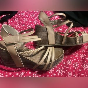 Blowfish Nude Wedges size 8